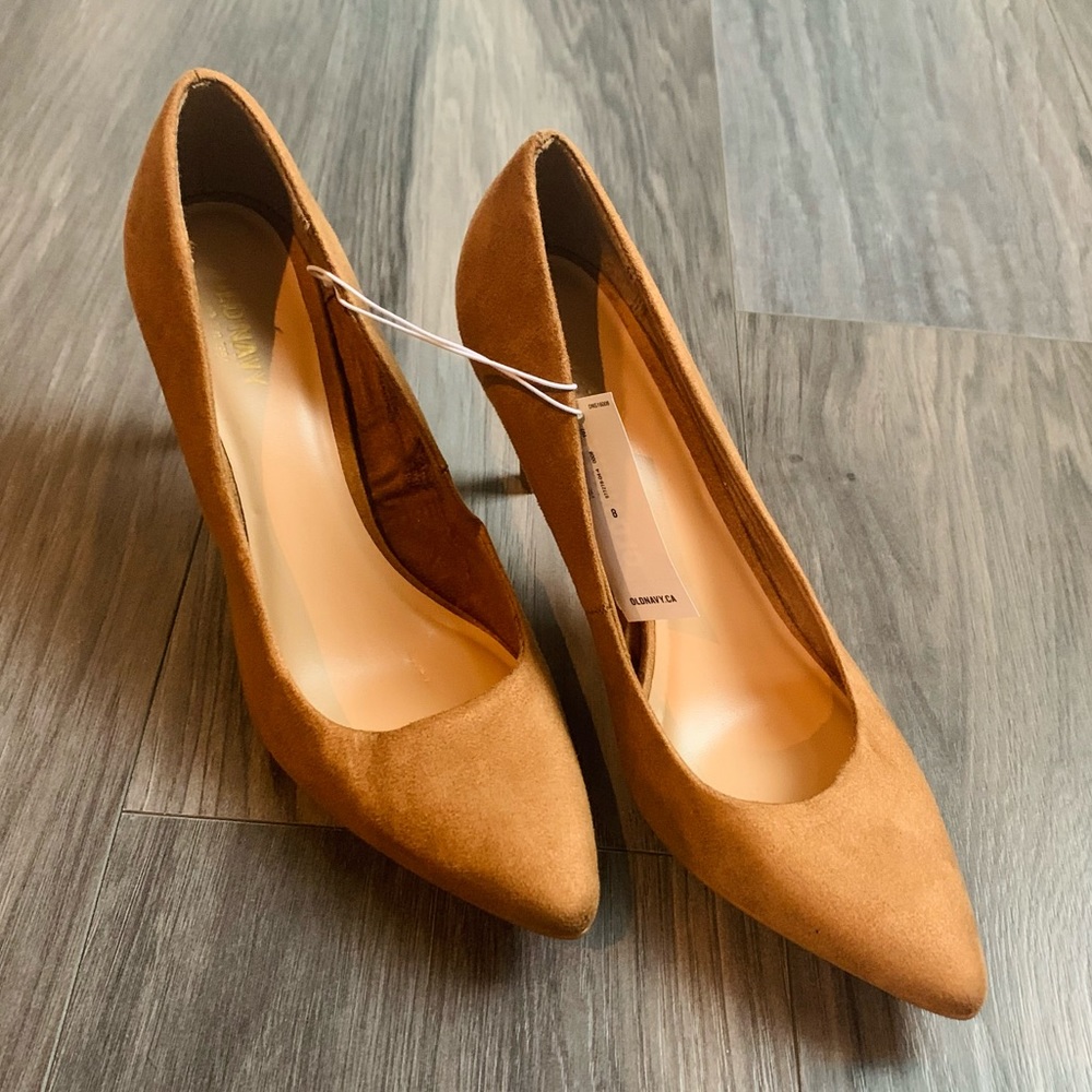 Old Navy Suede Pump (Tan)Size 8 With Tags